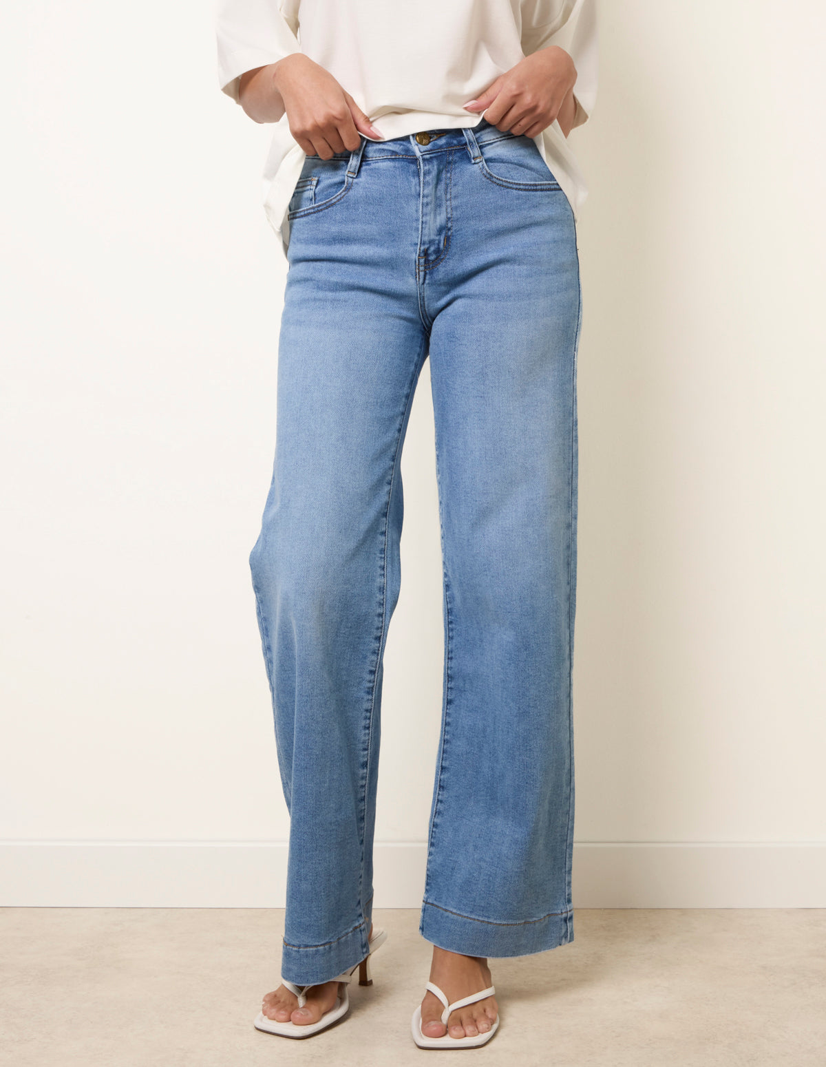 Hem Wide Leg Soft Jeans